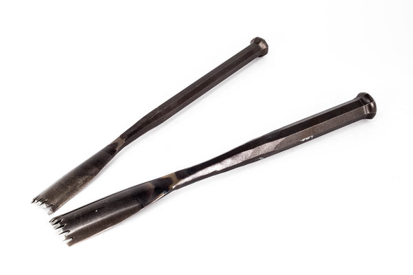 Bent_Gouge_Steel_Claw_Chisel_Gubias_manuales_acero_dentadas_gouge_acier_dentee_manuel.jpg